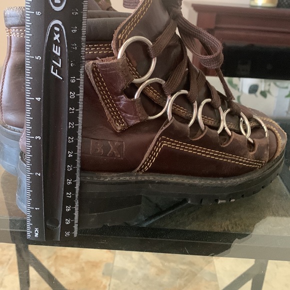 VINTAGE GBX CHUNKY SOLE RING LACE BOOTS - Picture 12 of 13